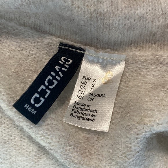 4-5 H&M DIVIDED beige wide cowl neck acrylic wool alpaca pull over sweater S - Picture 6 of 7